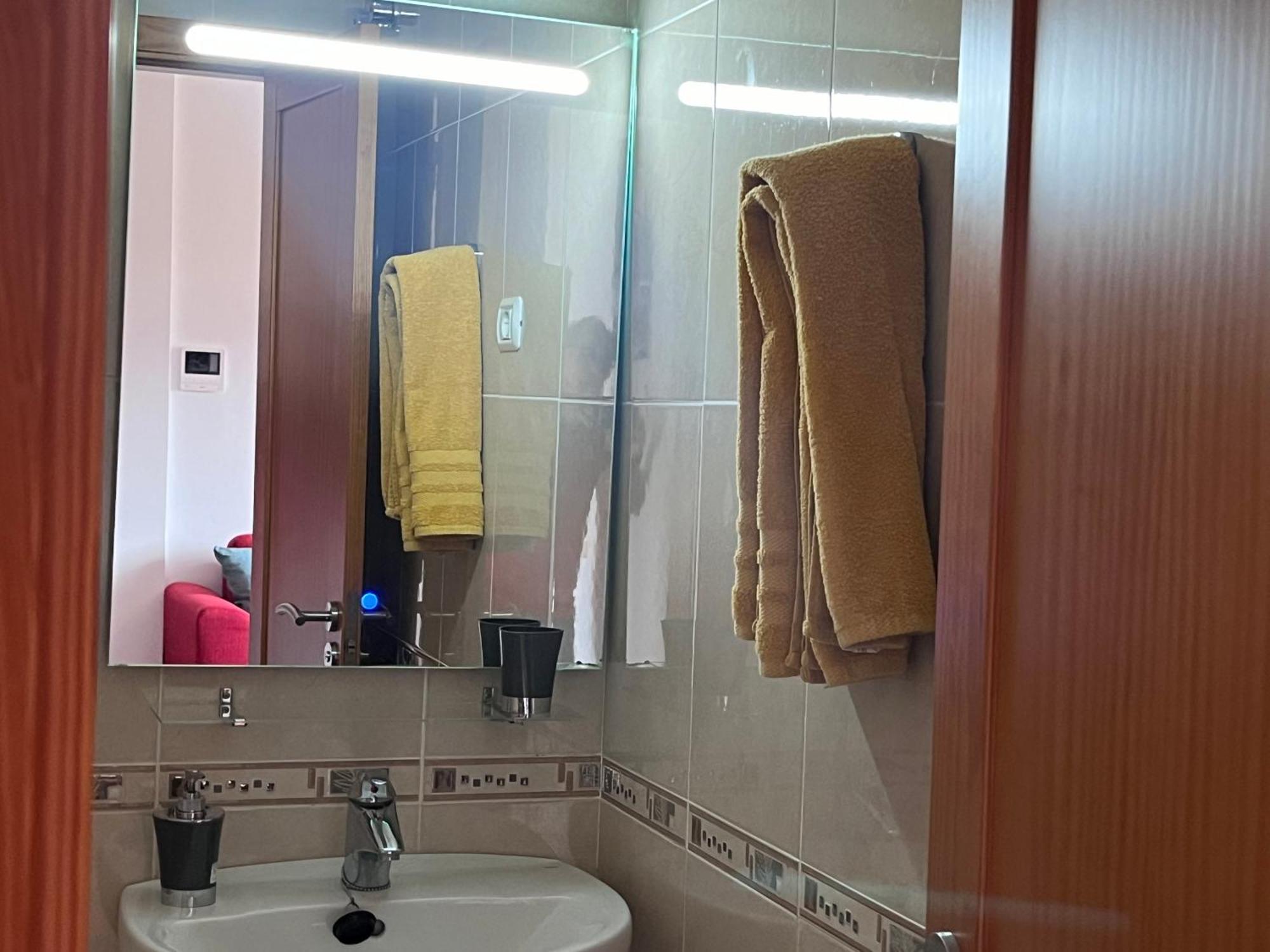 Melo Home Vecindario-Near Airport-Elevator-Garage Sardina Bagian luar foto